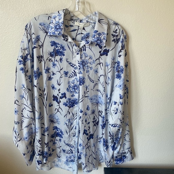 Favorite Daughter The Smooth Ex Boyfriend Button Up Shirt White & Blue Floral - Picture 3 of 11